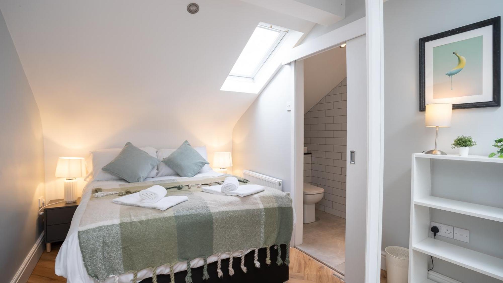 2 Bdr & 1 Bdr Apartments At Queens Uni By Belfast City Breaks Habitación foto